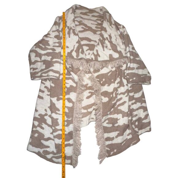 NWT G.I.L.I Women's Camo Fringe Open Front Heavy Cardigan Size 1XP - 3XP - Picture 7 of 10
